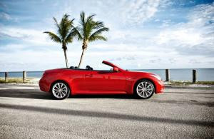Infiniti pr�sente le G37 Cabriolet � Gen�ve