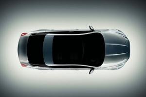 Jaguar d�voile une premi�re image de la nouvelle XJ