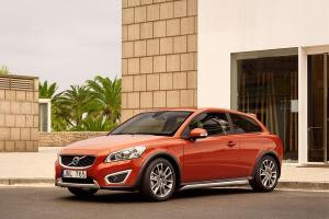 Volvo pr�sente la C30 restyl�e au salon de l�automobile de Francfort