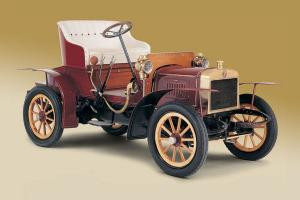Skoda affiche ses 116 ans d'automobile � R�tromobile
