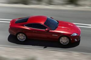 Le coup� sportif XK de Jaguar s�offre de l�g�res �volutions stylistiques