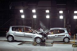 Crash test frontal Renault Clio Renault Scenic