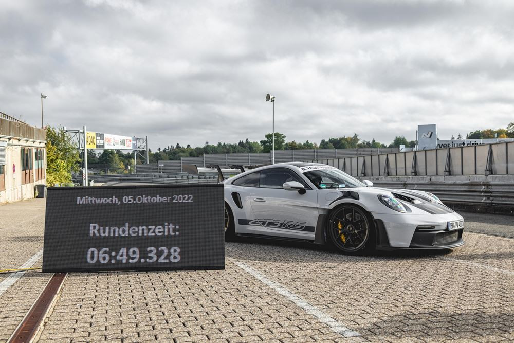 La Porsche 911 GT3 RS boucle la Nordschleife du Nürburgring en 6:49.328 minutes