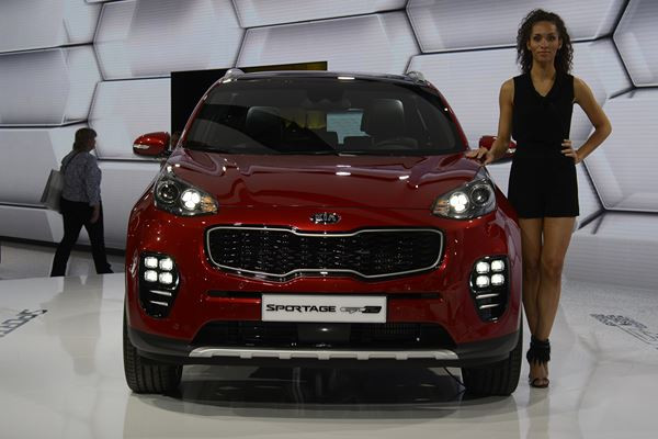 Les hôtesses du salon de l'automobile de Francfort 2015