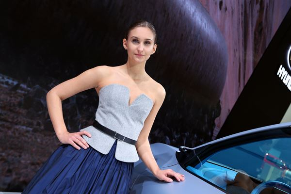 La 87ème édition du salon de l'automobile de Genève au travers de ses hôtesses
