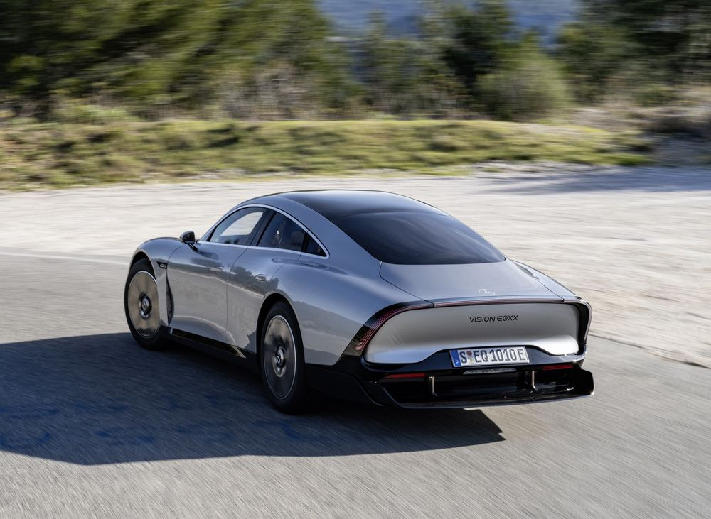 Le prototype Mercedes Vision EQXX parcourt plus de 1 000 km avec une seule charge de batterie