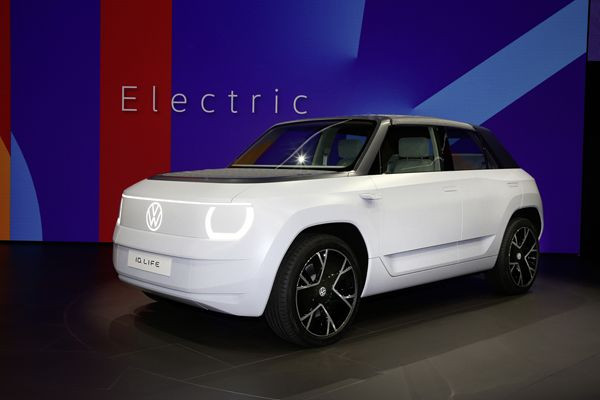 Le concept de crossover compact Volkswagen ID. Life affiche une autonomie de 400 km