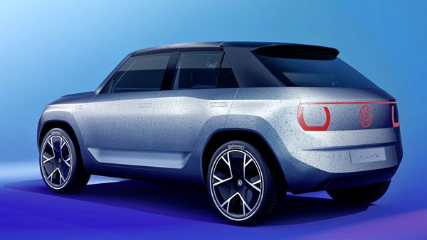 Le concept de crossover compact Volkswagen ID. Life affiche une autonomie de 400 km