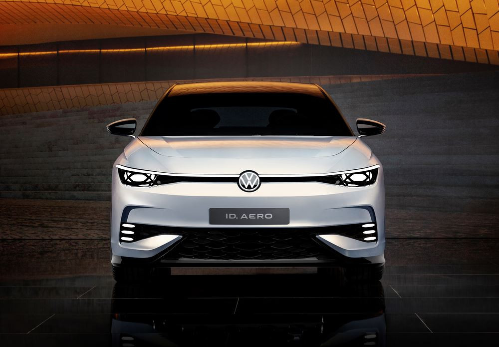 Le concept Volkswagen ID. Aero de berline électrique affiche une autonomie de 620 km