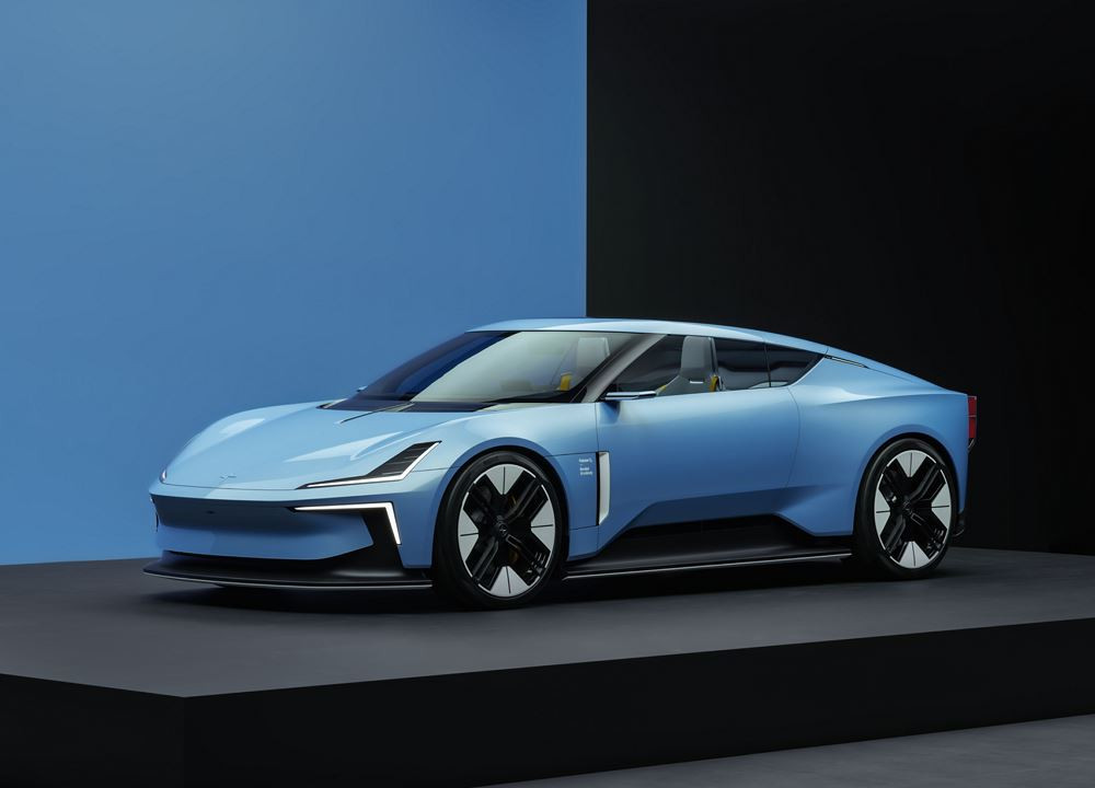 Le concept de roadster électrique Polestar O2 incarne la mobilité électrique à toit ouvert