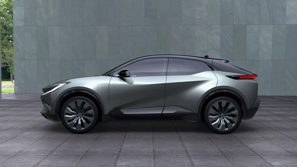 Le Toyota bZ Compact SUV Concept électrique se démarque par son design futuriste