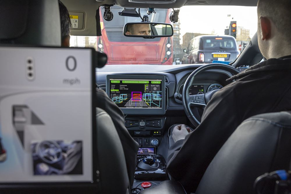 Une Nissan Leaf connectée et autonome parcourt plus de 1 600 kilomètres en mode autonome en environnement urbain