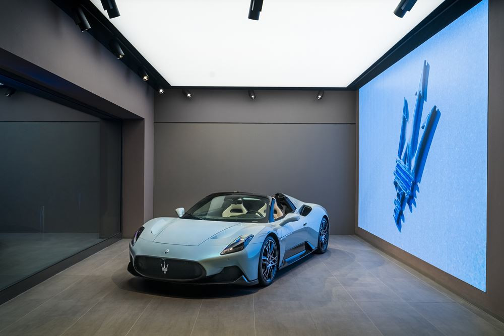 Le concept de magasin Maserati exprime l'artisanat de luxe italien
