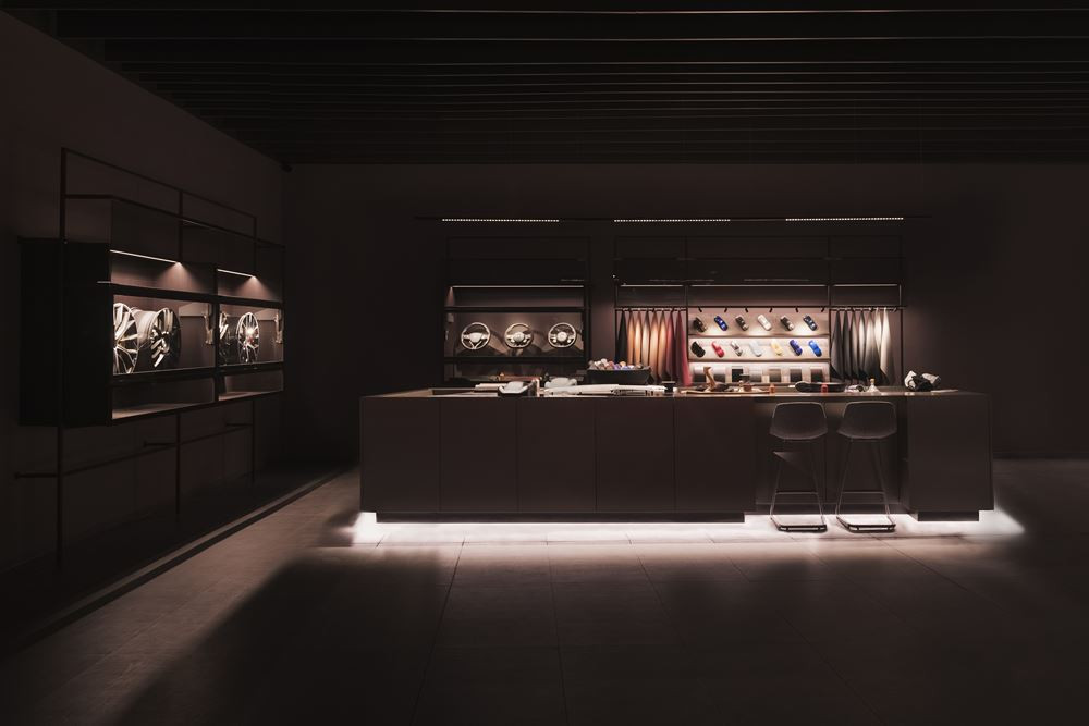 Le concept de magasin Maserati exprime l'artisanat de luxe italien