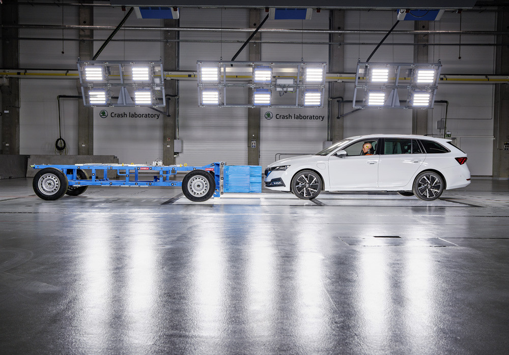Le laboratoire de collision Skoda réalise des simulations de collision