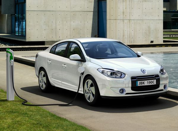 La Renault Fluence Z.E. électrique sera vendue à partir de 21 300 euros mi-2011