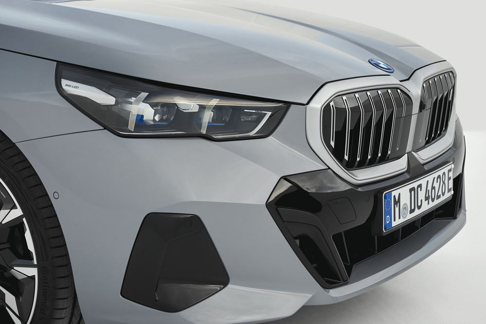La BMW i5 électrique affiche près de 500 kilomètres d'autonomie