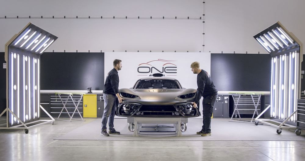 La production de l'hypercar dotée de la technologie de Formule 1 Mercedes-AMG One démarre
