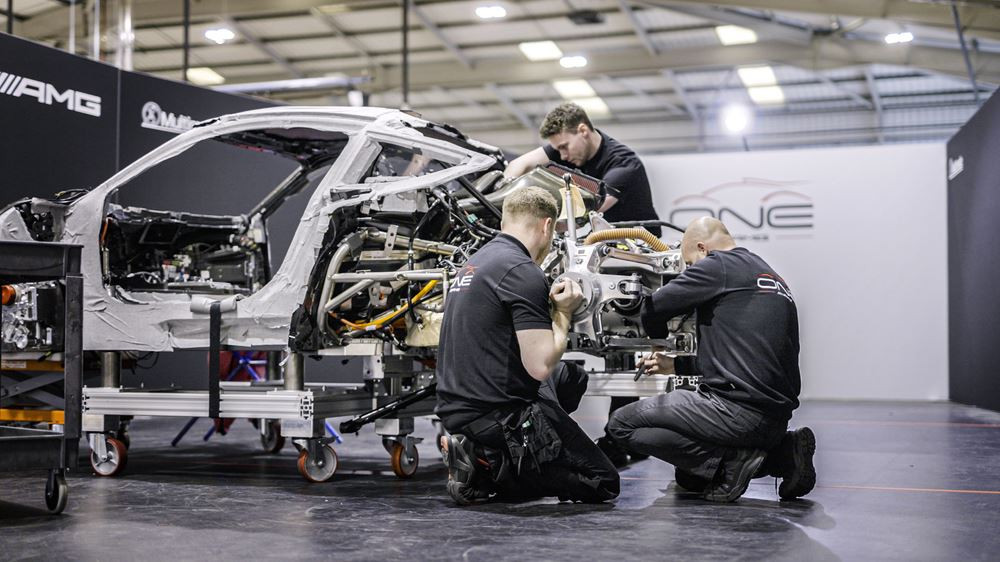 La production de l'hypercar dotée de la technologie de Formule 1 Mercedes-AMG One démarre