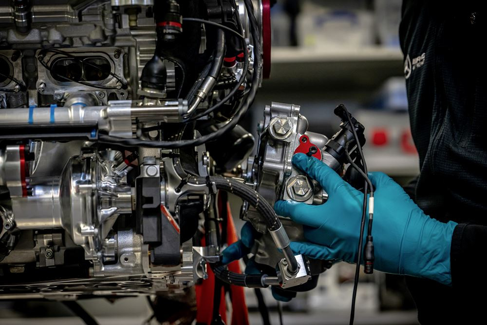 La production de l'hypercar dotée de la technologie de Formule 1 Mercedes-AMG One démarre