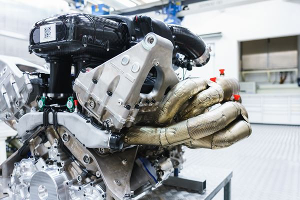 Le bloc V12 de l'Aston Martin Valkyrie débite une puissance de 1 000 ch