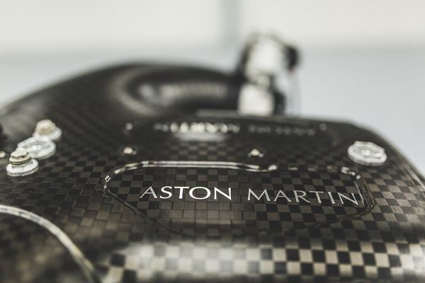 Le bloc V12 de l'Aston Martin Valkyrie débite une puissance de 1 000 ch