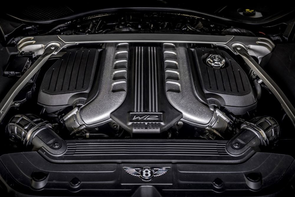 L'itération ultime du moteur W12 de Bentley développe 750 ch et 1 000 Nm de couple