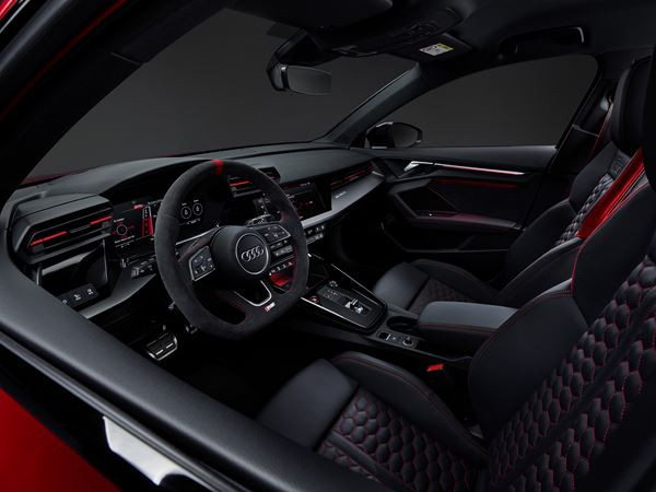 L'Audi RS 3 Sportback offre une dynamique de conduite de haut calibre