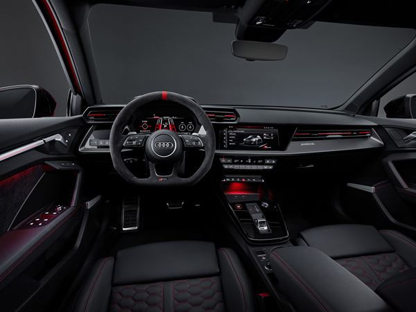 L'Audi RS 3 Sportback offre une dynamique de conduite de haut calibre