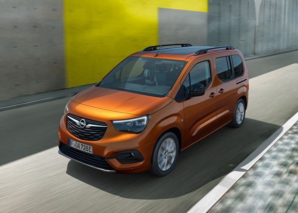 Le ludospace Opel Combo e-Life électrique affiche 280 km d'autonomie