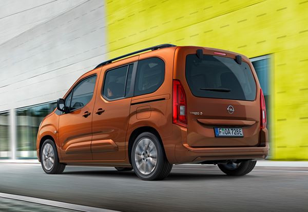 Le ludospace Opel Combo e-Life électrique affiche 280 km d'autonomie