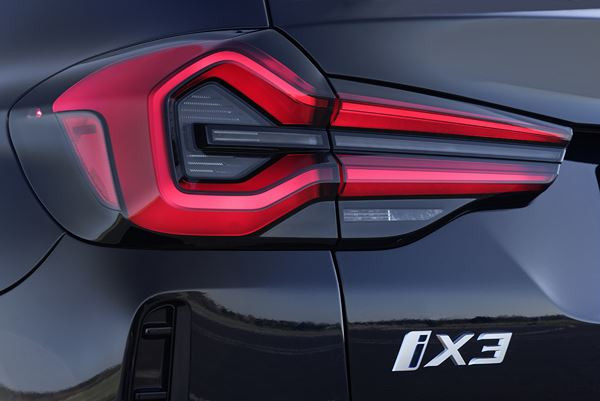 La BMW iX3 électrique s'offre un léger rafraichissement