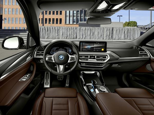 La BMW iX3 électrique s'offre un léger rafraichissement