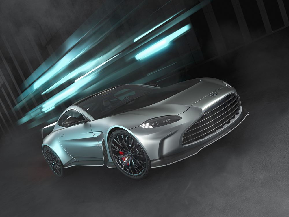 L'Aston Martin V12 Vantage débite une puissance de 700 ch et 753 Nm de couple