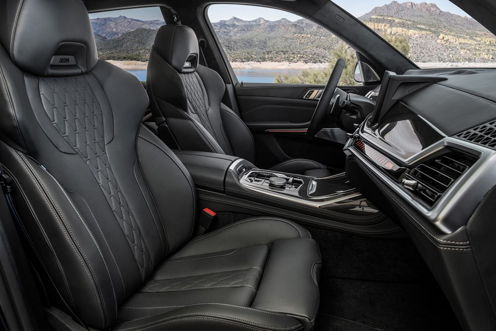 Le SAV de luxe BMW X7 affiche un design avant au caractère affirmé