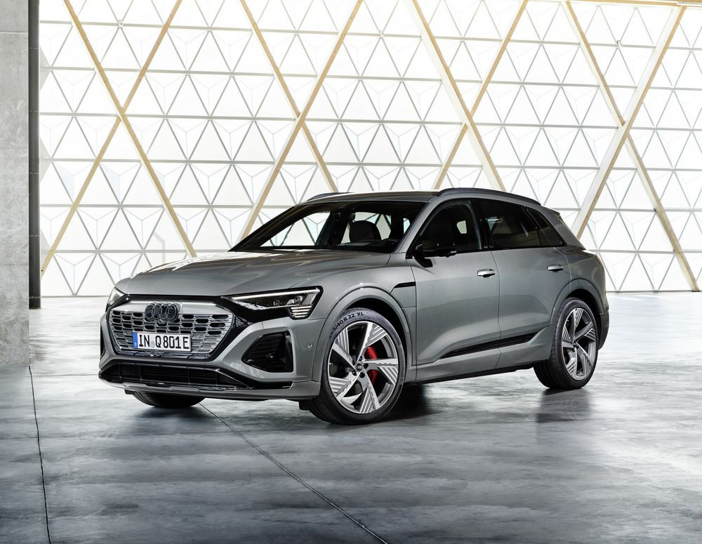 Le SUV Audi Q8 e-tron électrique affiche une autonomie jusqu'à 532 kilomètres