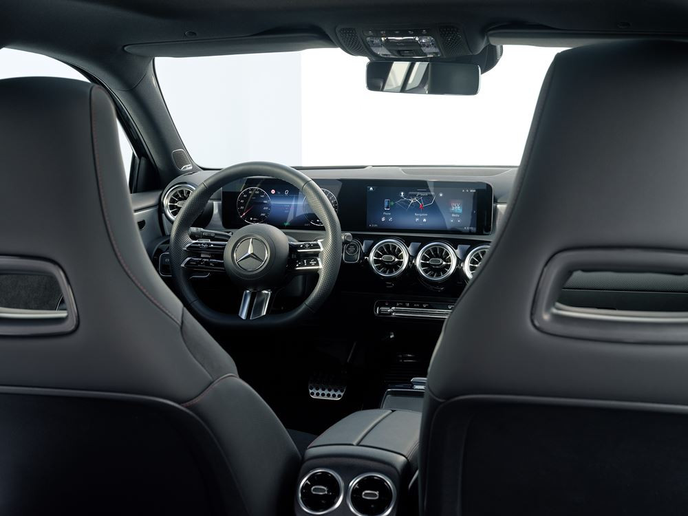 La berline compacte Mercedes Classe A dégage puissance et dynamisme