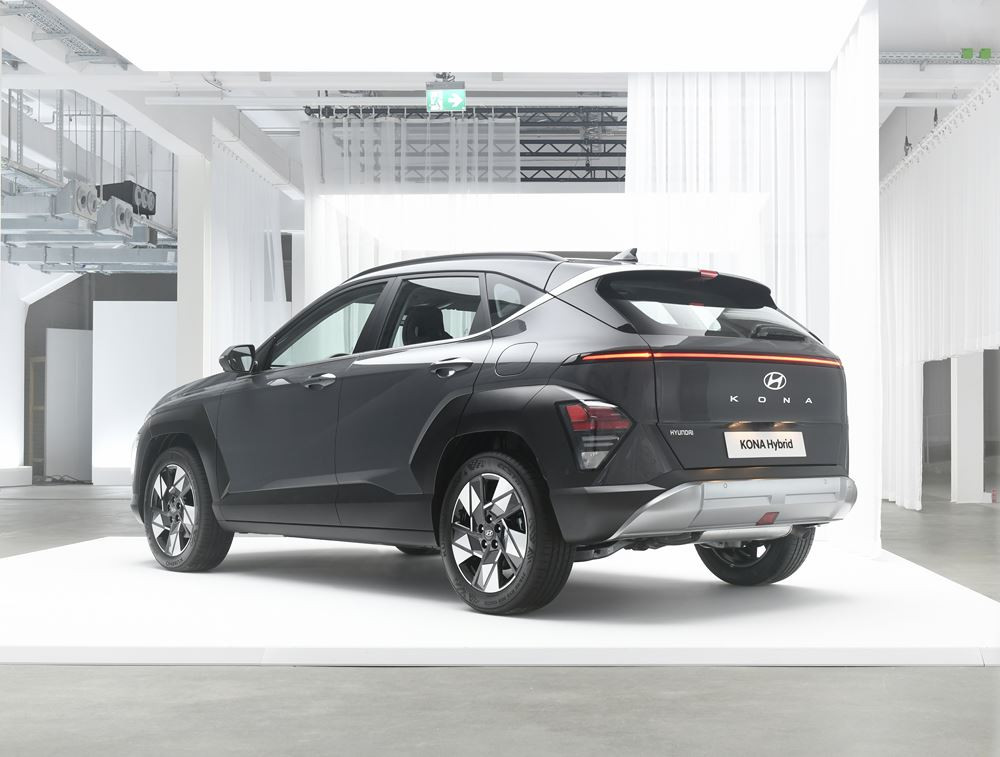 Le SUV Hyundai Kona hybride affiche un design futuriste