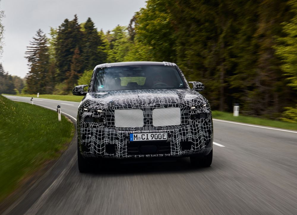 La BMW XM en phase d'essais dynamiques
