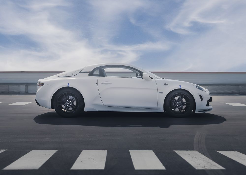 Alpine A110 E-ternité : un prototype de petit coupé électrique découvrable