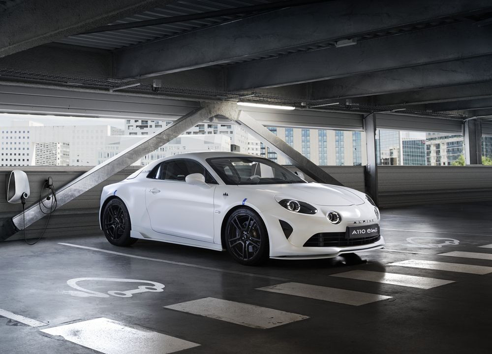 Alpine A110 E-ternité : un prototype de petit coupé électrique découvrable