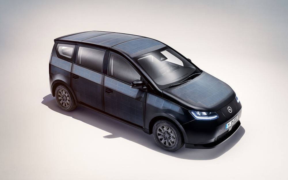 Sono Sion : un projet de voiture électrique à enveloppe solaire accessible