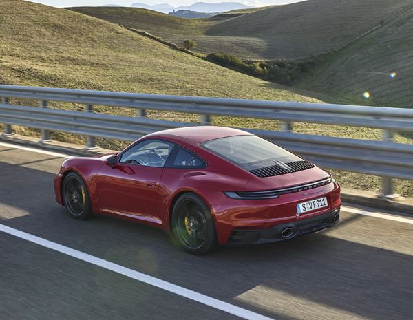 La Porsche 911 se décline en version sportive GTS