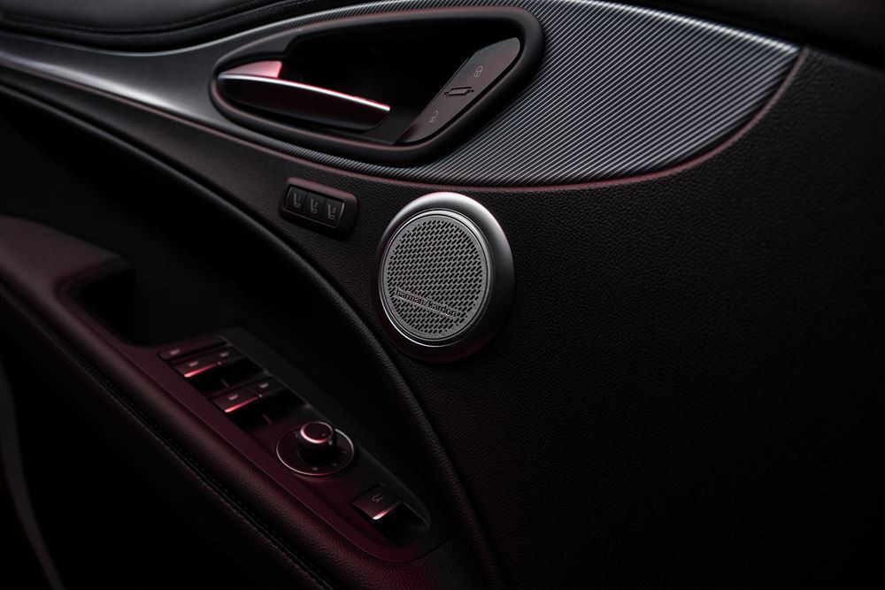 Le SUV sportif Alfa Romeo Stelvio évolue en termes de style et de technologie