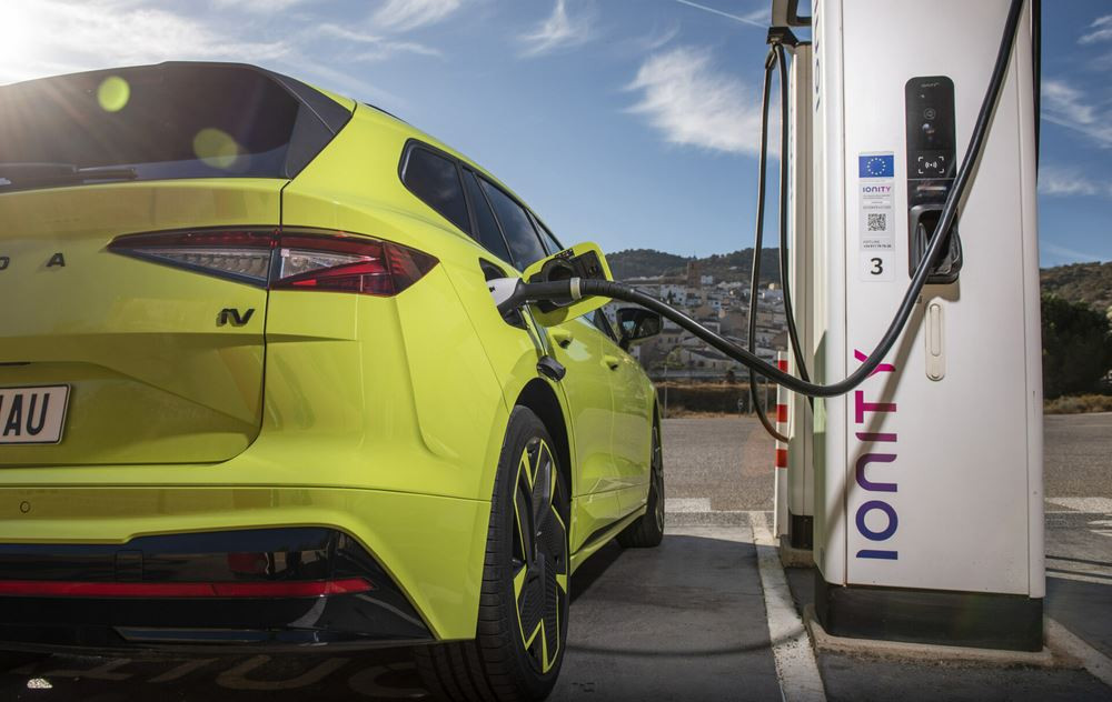 Le SUV électrique Skoda Enyaq RS iV développe 300 ch et 460 Nm de couple
