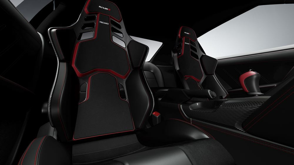 La Nissan GT-R revendique un comportement routier optimisé