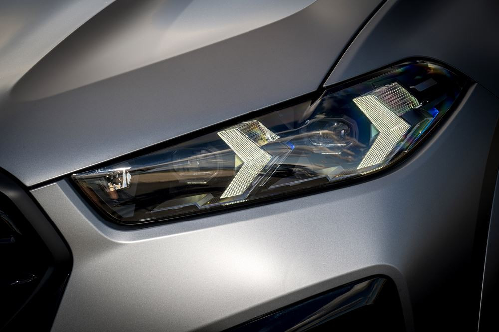 La BMW X6 M Competition est propulsée par un moteur V8 à technologie 48V de 625 ch