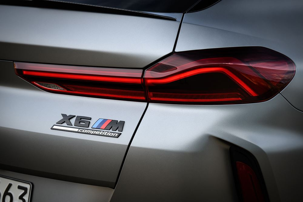La BMW X6 M Competition est propulsée par un moteur V8 à technologie 48V de 625 ch