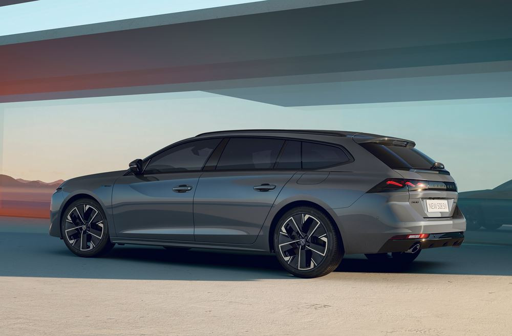 Le break Peugeot 508 SW restylé reçoit une face avant plus dynamique