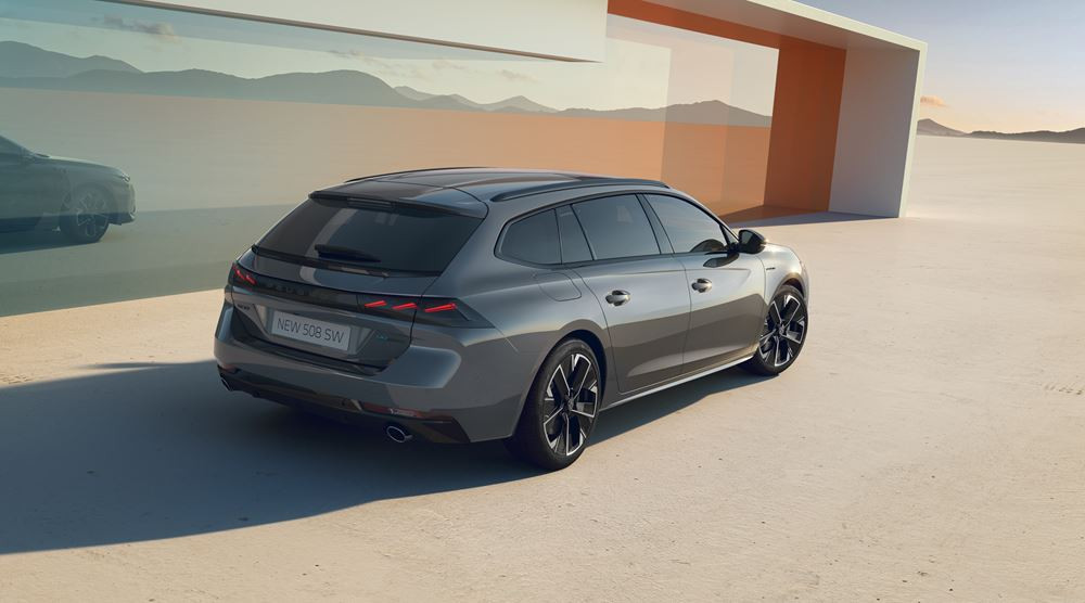 Le break Peugeot 508 SW restylé reçoit une face avant plus dynamique